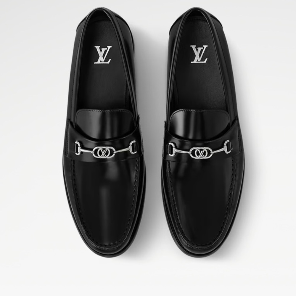 NEW LOUIS VUITTON major loafers